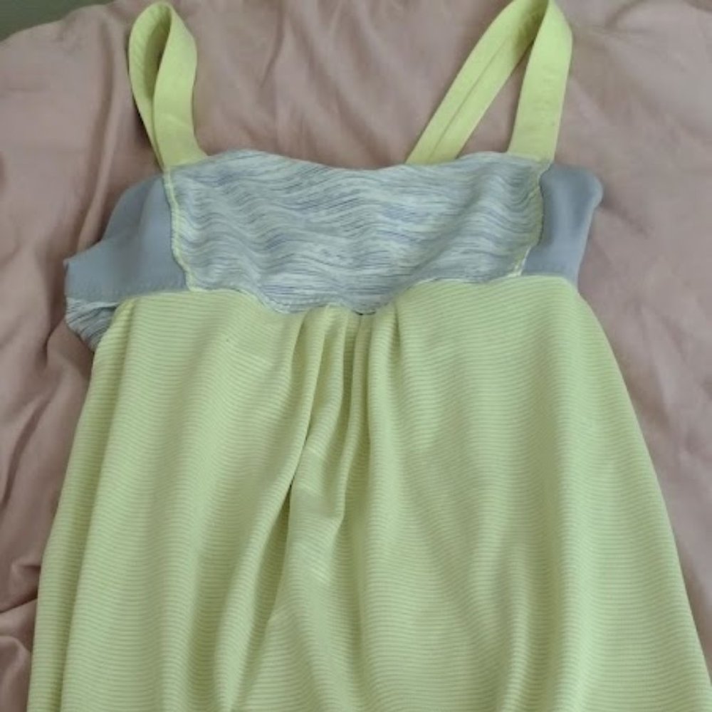 Lululemon Sunset Tank Top size 6 yellow-lime Striped Solid Mesh Drawstring Waist